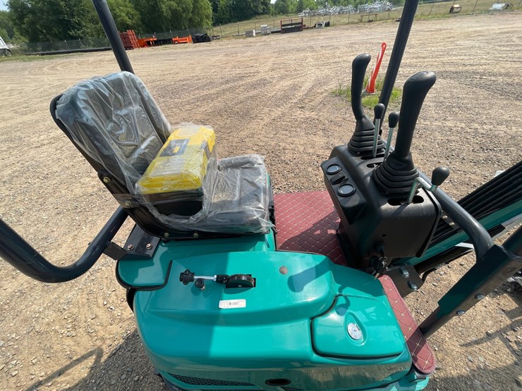 #5549-•-2026-qk16r-mini-excavator-image-6
