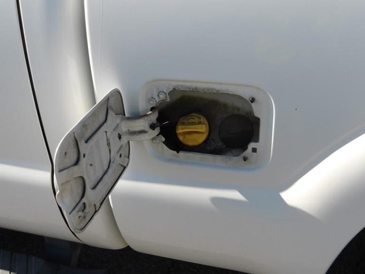 2011-ford-f250-image-8