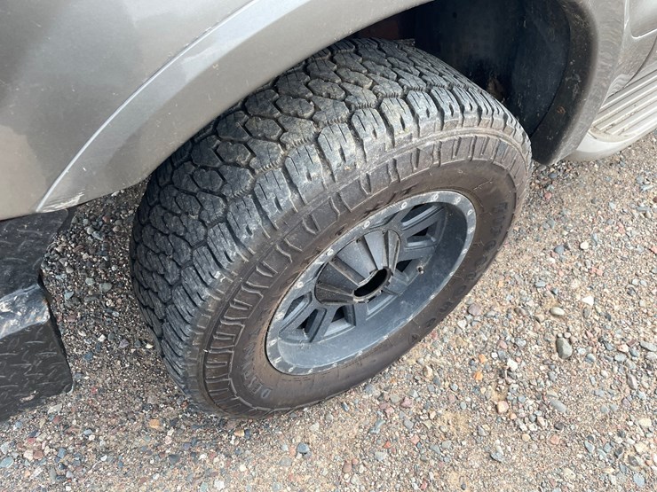 2002-ford-excursion-image-9
