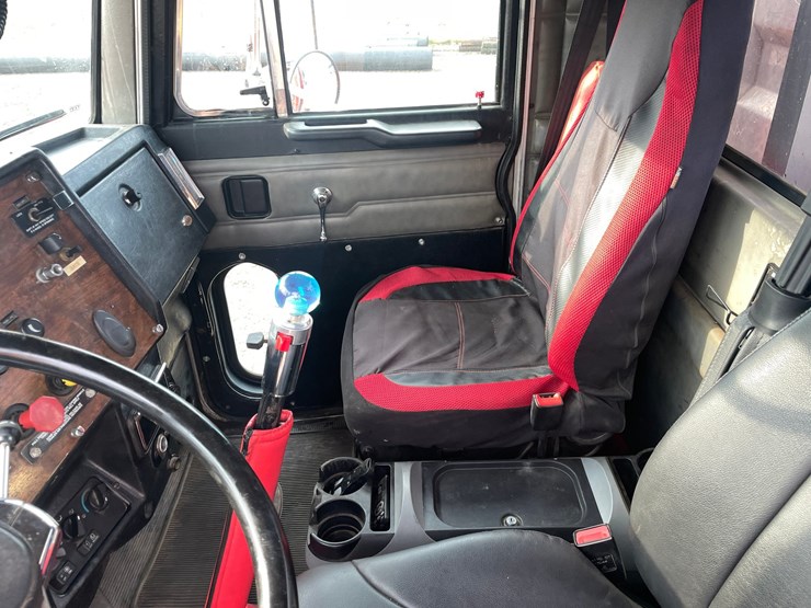 1999-peterbilt-379-image-42