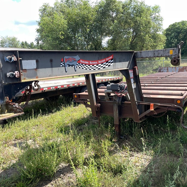 #1308 • 2005 IRNS Live Roller Tilt Deck Trailer (Has MN Title)