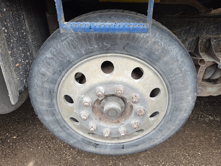 2002-sterling-l9500-image-91