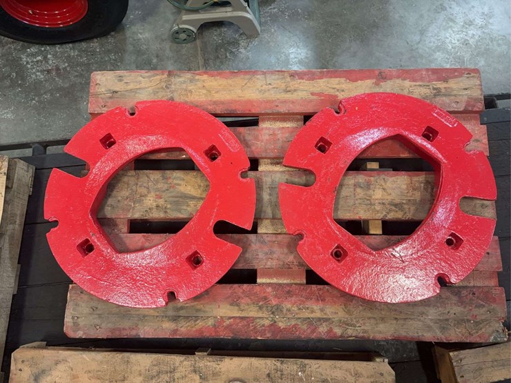 (2)-aftermarket-international-harvester-wheel-weights-image-1