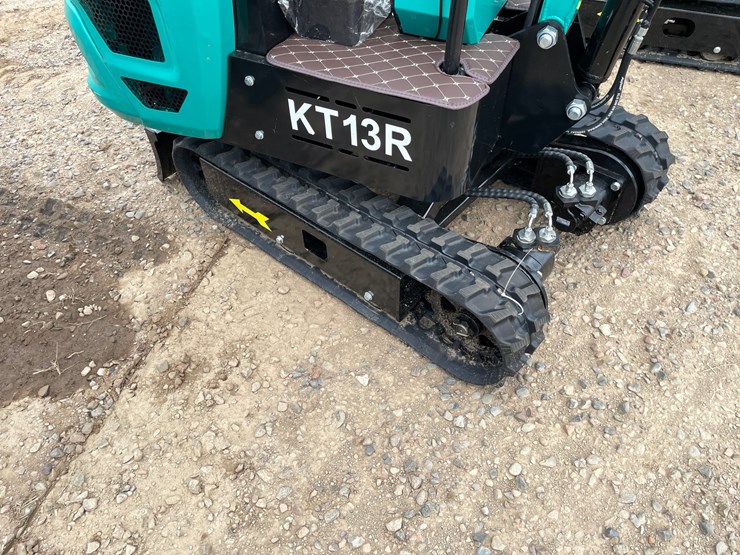 #5523-•-2026-cfg-kt13r-mini-excavator-image-5