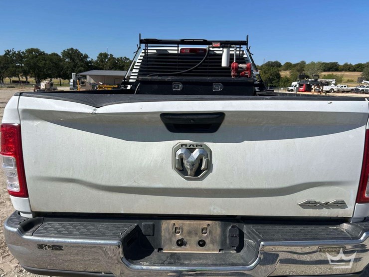 2022-dodge-2500-image-24