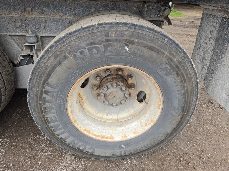 1995-ford-ltl9000-image-82
