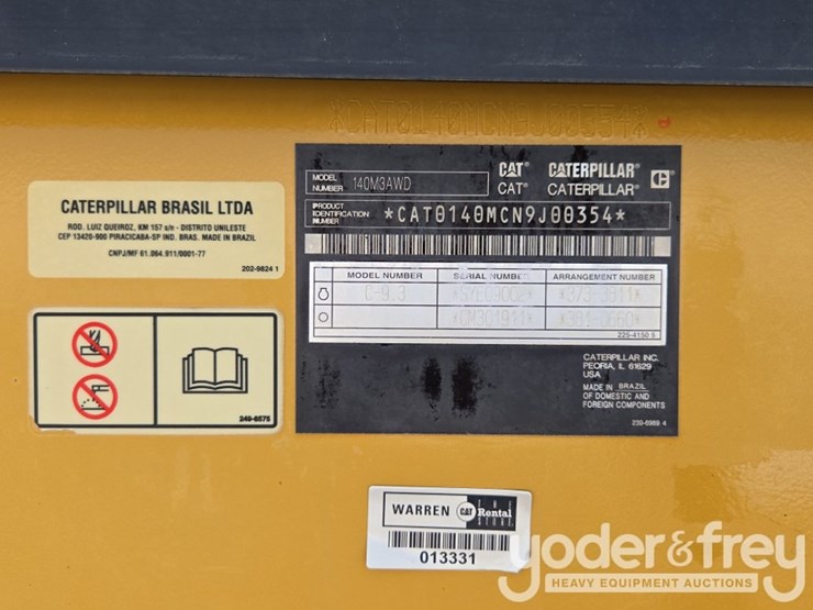 2015-caterpillar-140m3-awd-image-83
