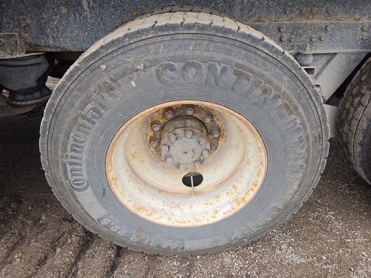 1995-ford-ltl9000-image-84