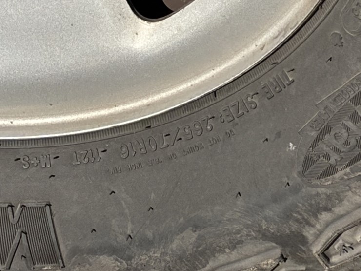 2016-chevrolet-colorado-image-18