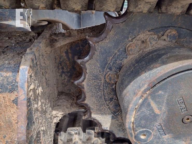 2021-deere-35g-image-13