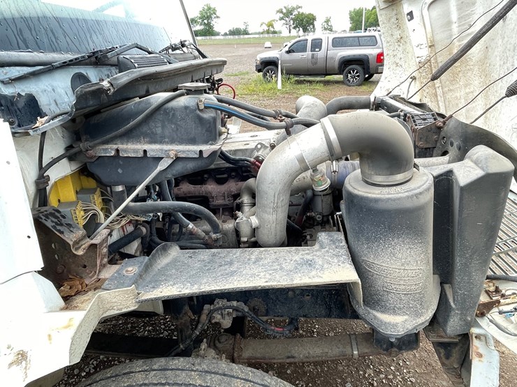 #1458-•-2001-freightliner-flatbed-truck-with-vac-excavator-system-(has-mn-title)-image-22