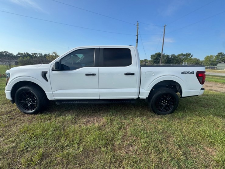 2024-ford-f150-image-8