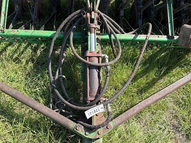 john-deere-450-image-8