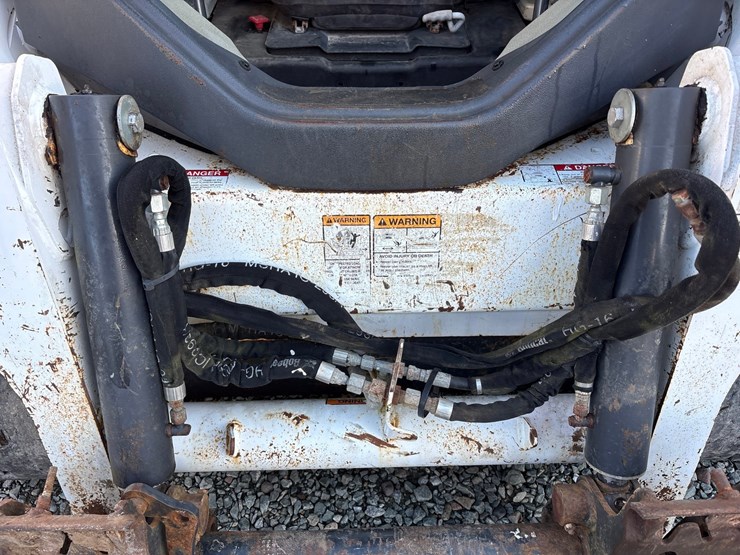 2019-bobcat-t595-image-45