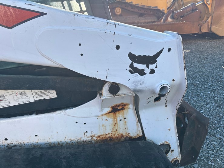 2019-bobcat-t595-image-15