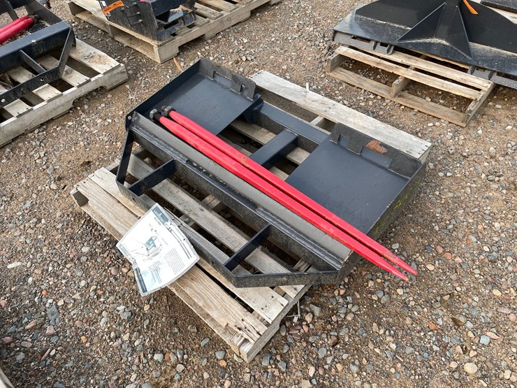#2025-•-2026-unused-land-honor-skid-steer-bale-spear-attachment-image-4