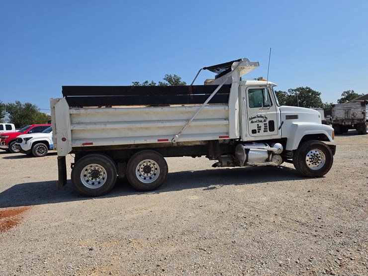 1997-mack-ch600-image-13
