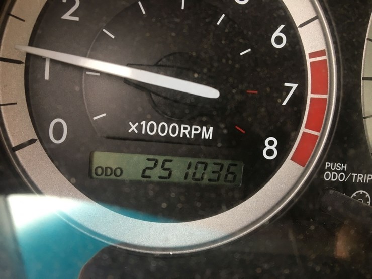 2008-toyota-sienna-ce-image-8
