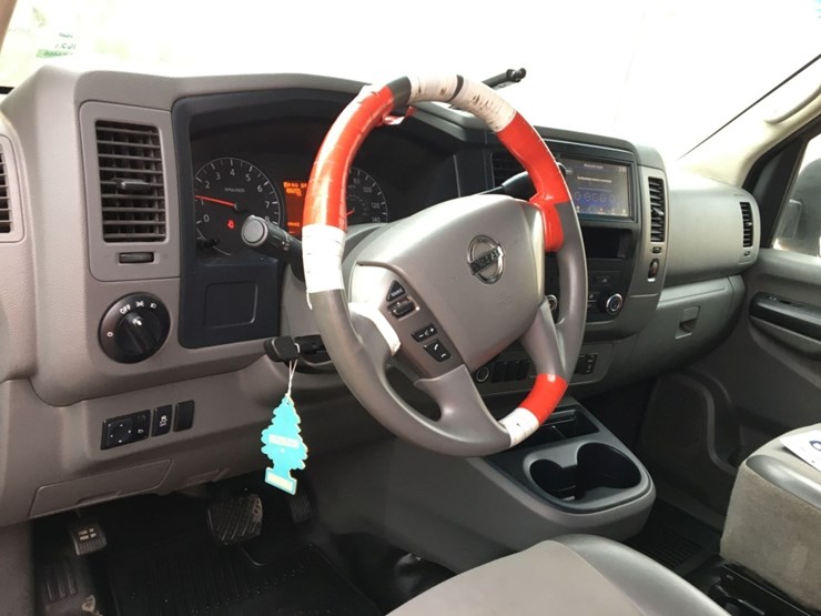 2021-nissan-nv2500-image-9