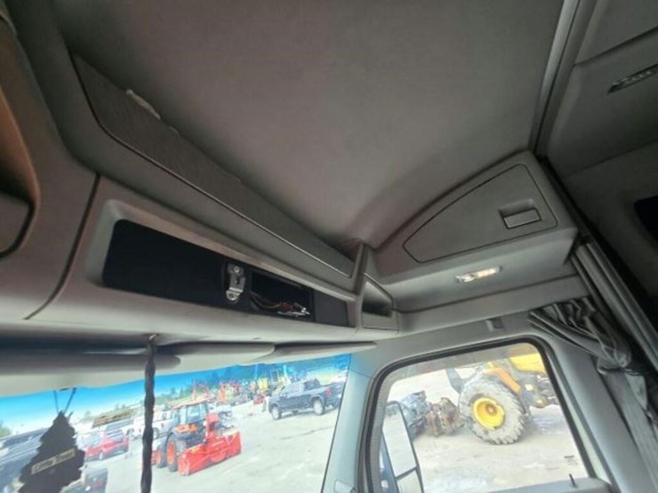 2016-kenworth-t680-image-20