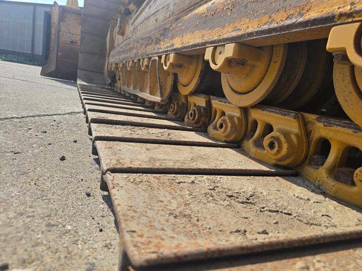 2002-caterpillar-d6m-lgp-image-91
