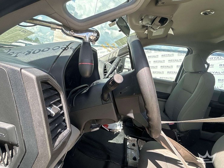 2017-ford-f250-image-14
