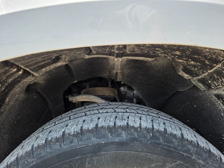#25370-•-2019-chevrolet-silverado-pickup-truck-image-12