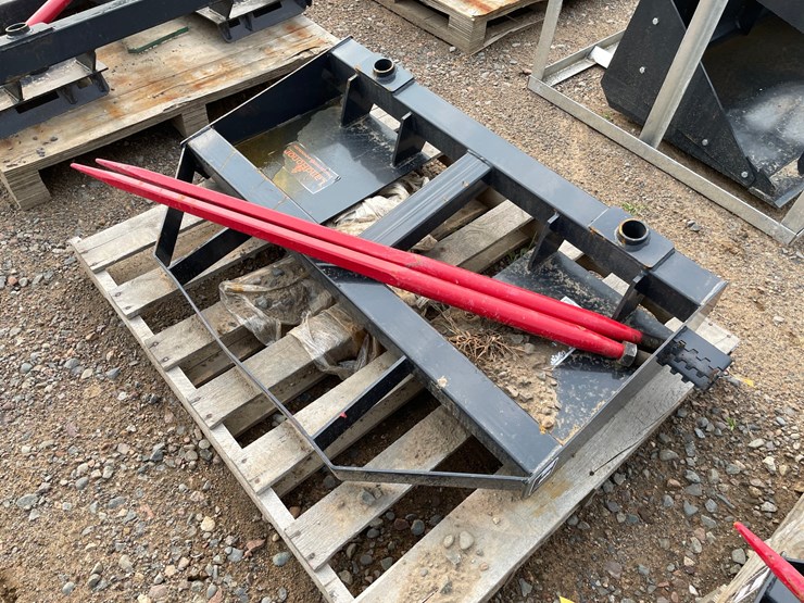 #2031-•-2026-unused-land-honor-skid-steer-bale-spear-attachment-image-1