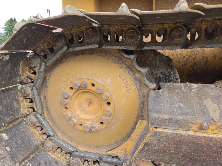 2004-deere-650h-xlt-image-56