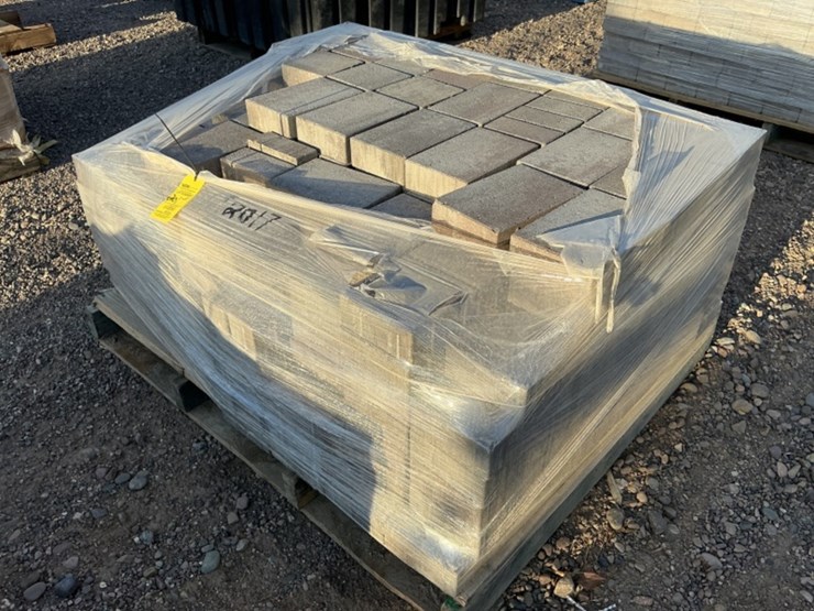 pallet-of-stone-pavers-image-1