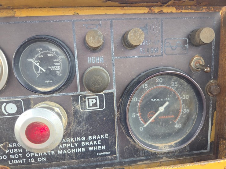 caterpillar-cp-553-image-47