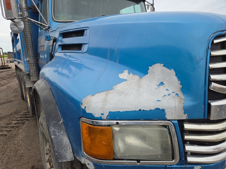 1995-ford-ltl9000-image-11