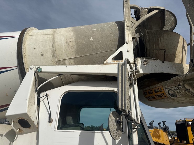 2004-caterpillar-c13-image-16