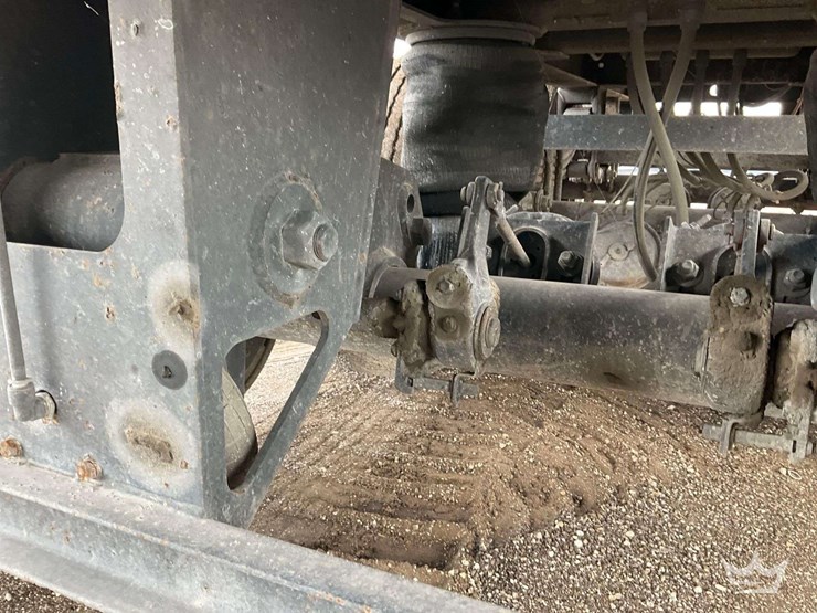 2010-axle-end-dump-image-14