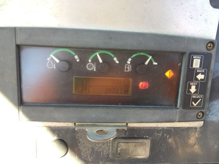 2019-deere-710l-image-7
