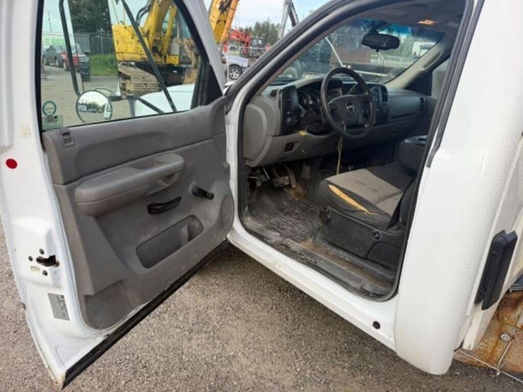 2007-gmc-sierra-3500-image-22