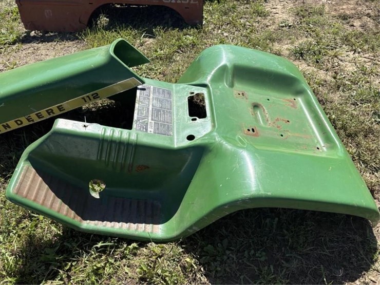 john-deere-112-image-3