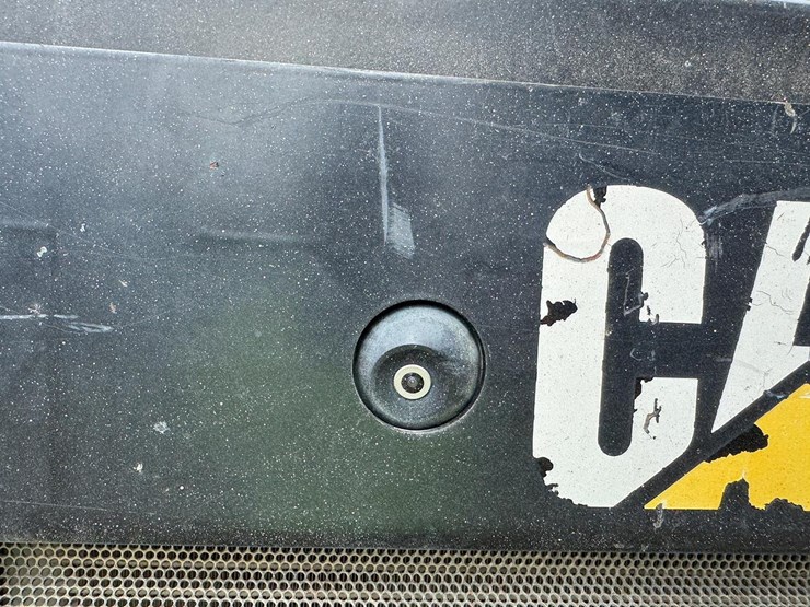2017-caterpillar-259d-image-17
