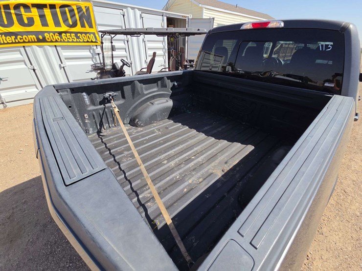 2020-ford-f150-xl-image-8