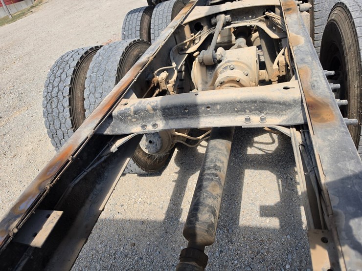 1997-mack-ch600-image-41