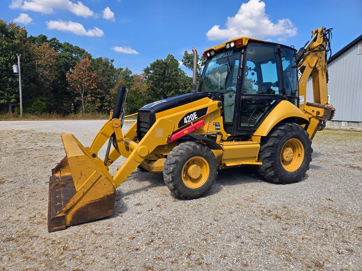 caterpillar-420e-image-3