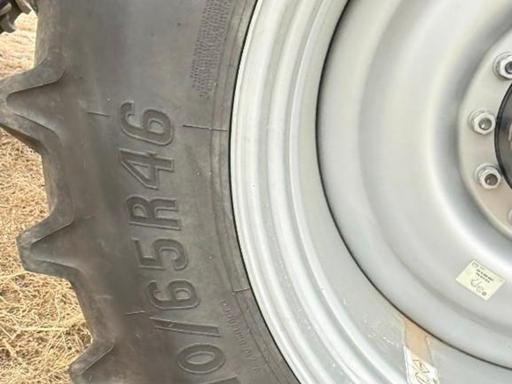 2024-case-ih-trident-5550-image-16