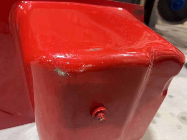 international-harvester-656-row-crop-utility-diesel-fuel-tank-image-14
