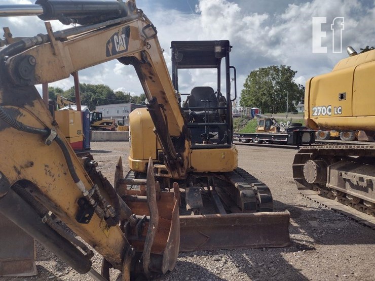 caterpillar-305e2-image-31
