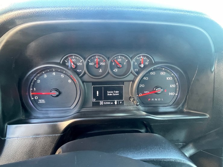 2020-chevrolet-2500-image-42