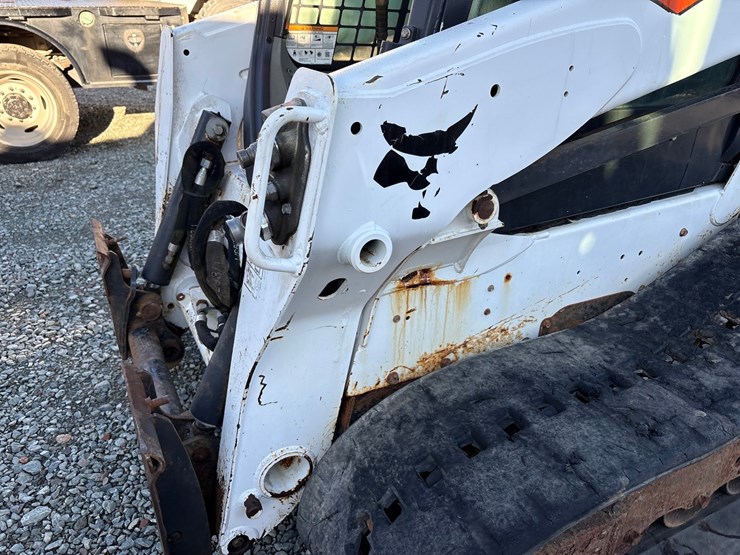 2019-bobcat-t595-image-9