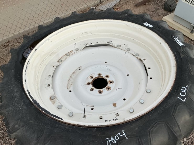 (2)-equipment-wheels-w/-tires-image-3