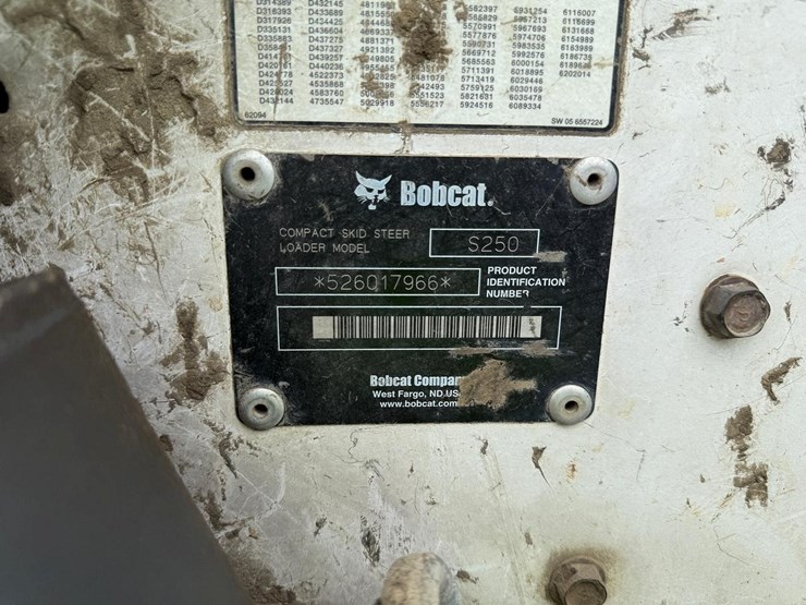 2005-bobcat-s250-image-25