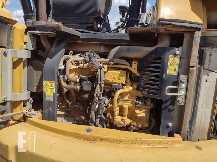caterpillar-305e2-image-18