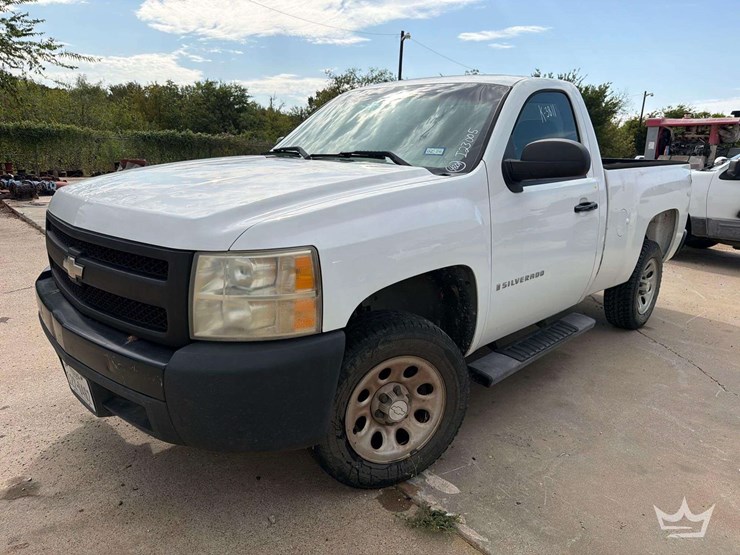 2008-chevrolet-silverado-1500-image-1